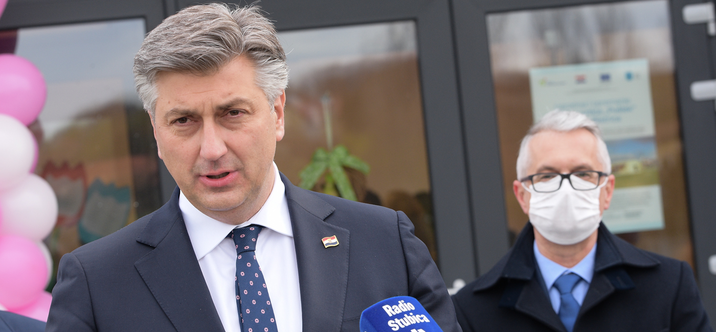 Stav je struke da se nastavi cijepljenje AstraZenecom, koristi su veće od rizika